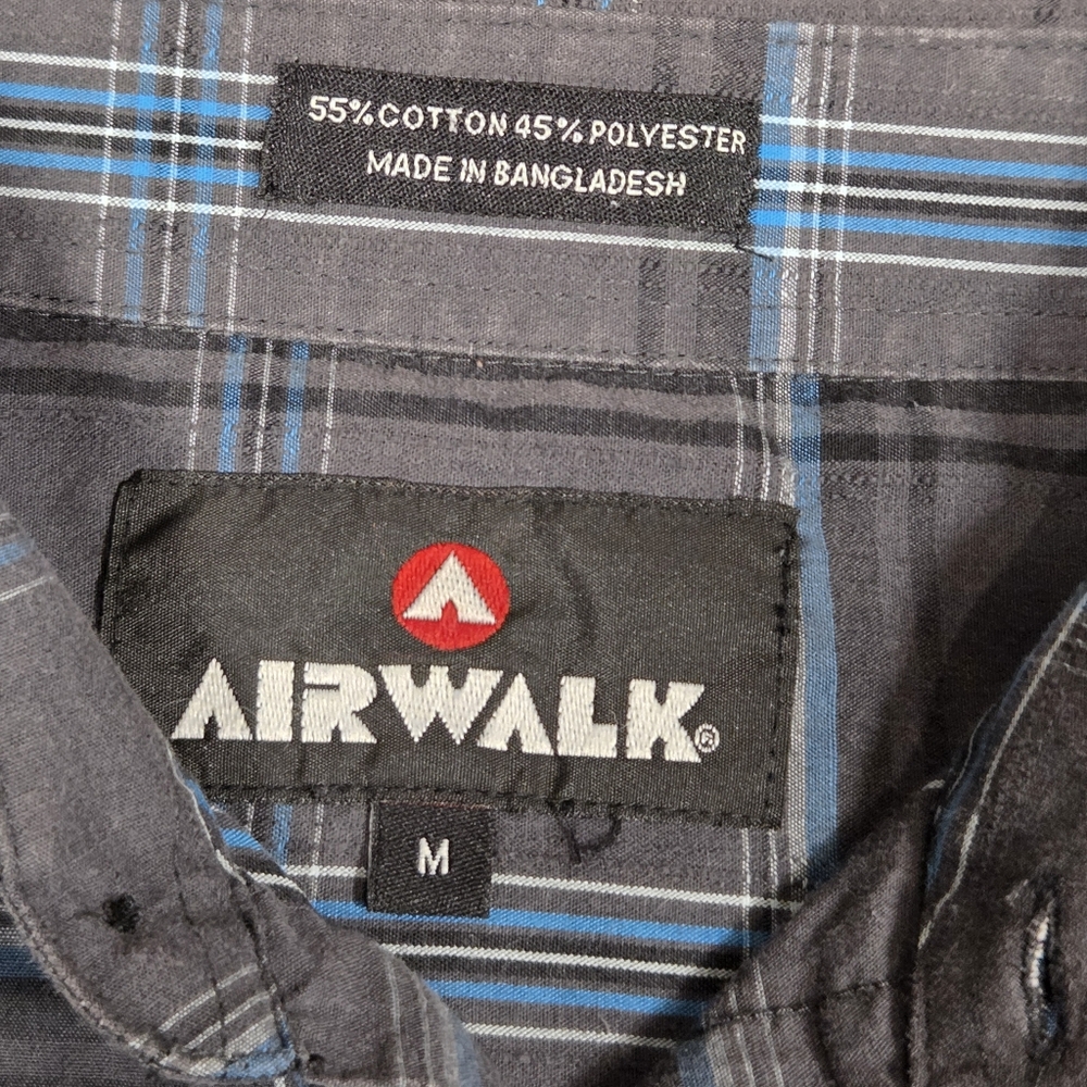 Air Walk Plaid Shirts (2) Size Medium - Picture 8 of 9